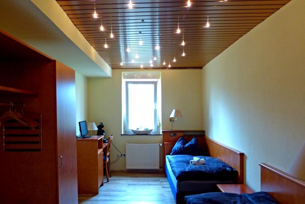 Messe-Zimmer TuS-Treff Düsseldorf Zimmer foto